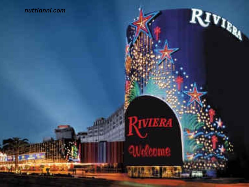 Harpo Marx Owned the Riviera Hotel